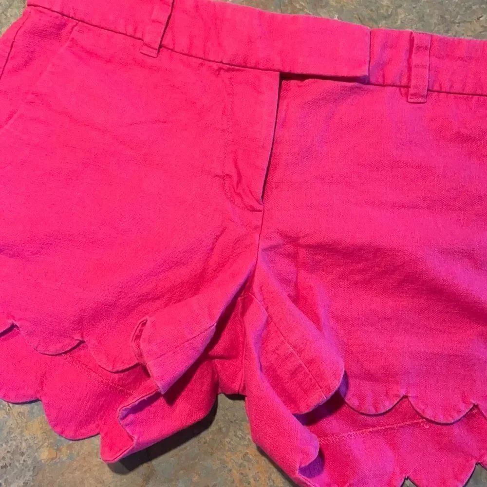 J Crew Fuchsia Scalloped Leg Short